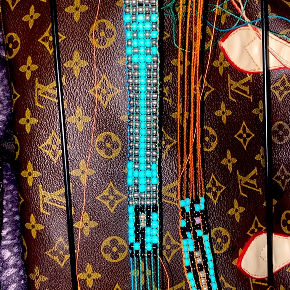 Turquoise,silver,and black cow boy hat beads - Picture 1 of 2